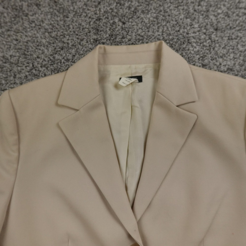 Vintage J Crew Blazer Beige Wool Summer Blazer. Excellent Craftsmanship!